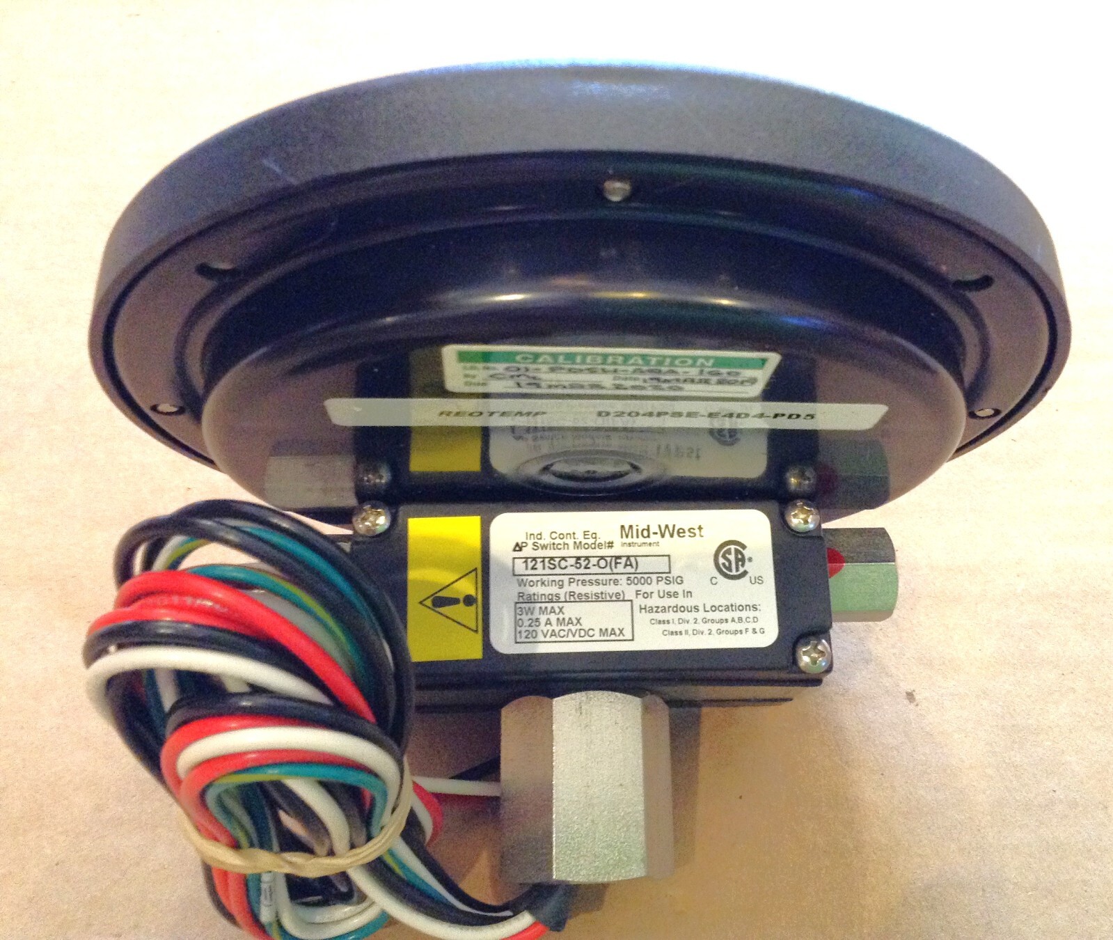 Reotemp Differential Pressure Gauge D204PSE-E4D4-PD5 New 0-5 PSID Elec Haz. Loc.