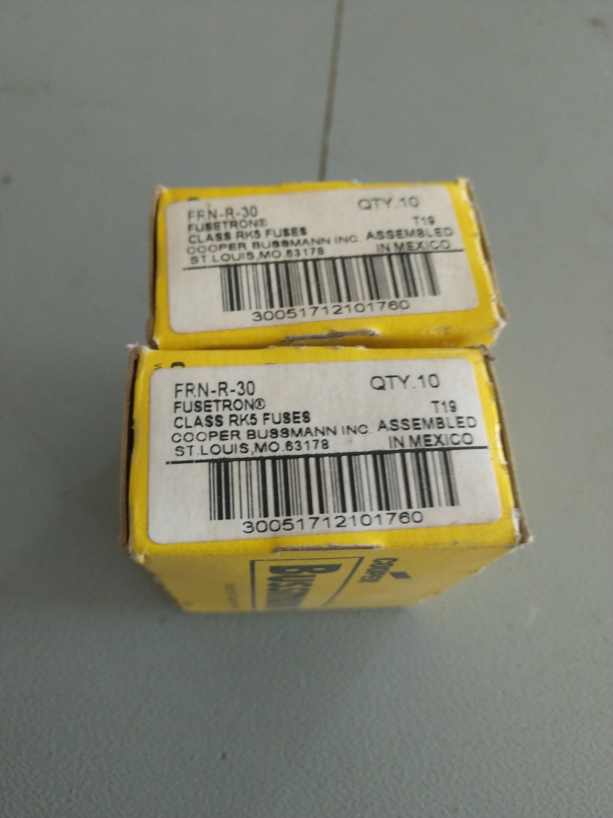 LOT OF (16) NEW OLD STOCK! BUSSMANN FUSETRON 30A 250V RK5 FUSES FRN-R-30