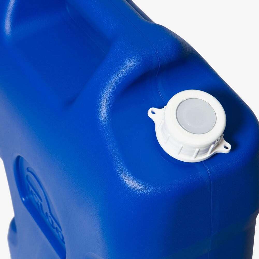 Igloo 42154 More than 5 gal Polyethylene Jug: 20.63″ High Rectangular