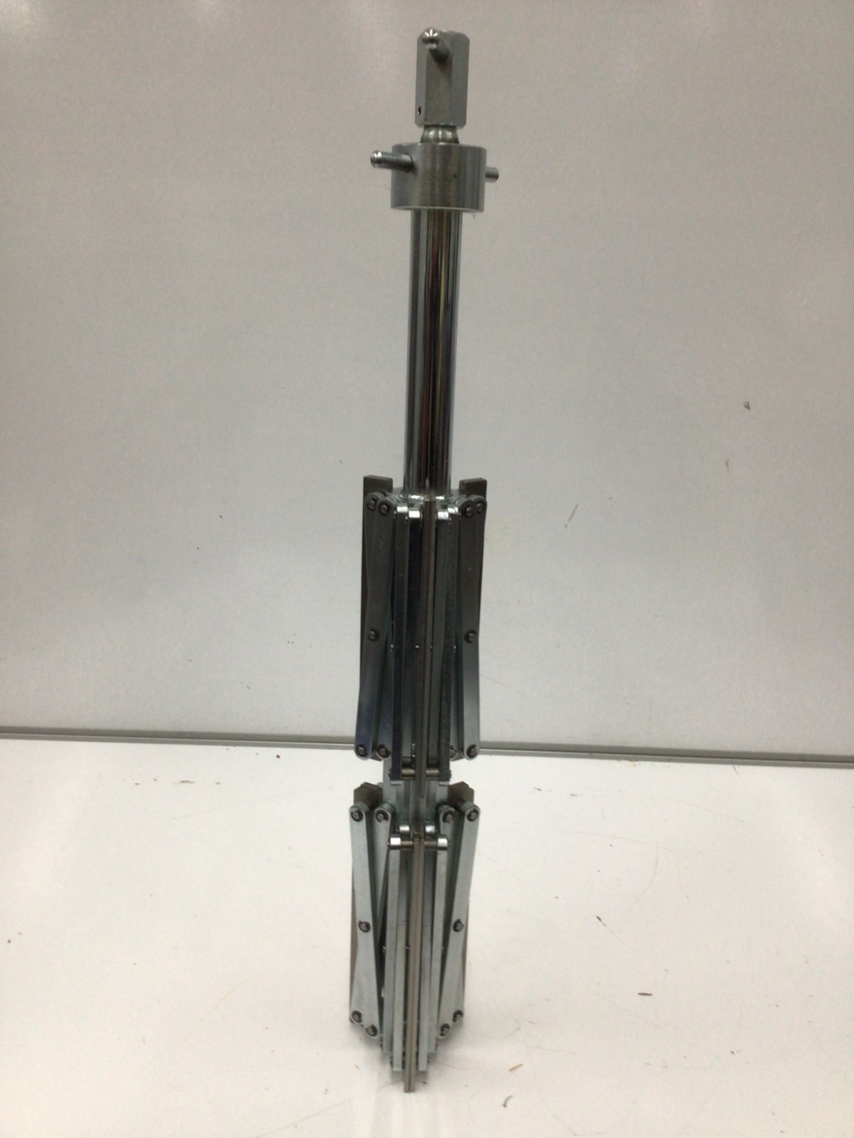 Sumner 400-3SS 8 to 12 In Pipe Size Internal Fit-Up Clamp