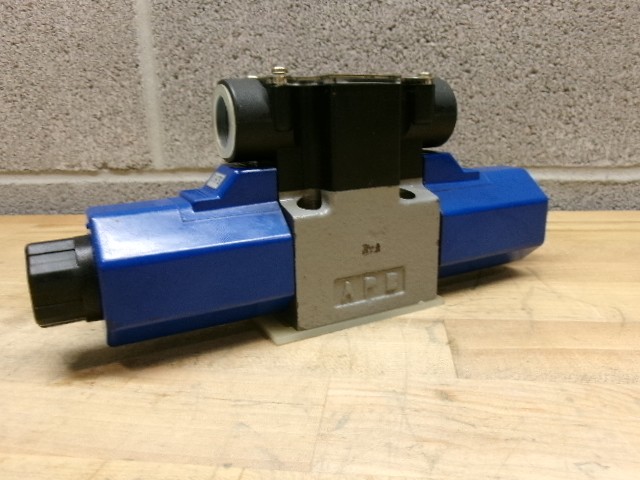 TOYOOKI HD1-2W-BgA-025A-WYD SOLENOID DIRECTIONAL VALVE