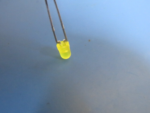 GENERIC LTL-4251N Qty of 100 per Lot YELLOW DIFF.T/H