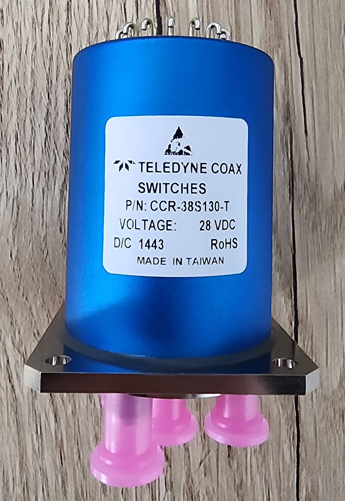 NEW !! Teledyne Coax Switch model: CR-38S130-T 28VDC SMA