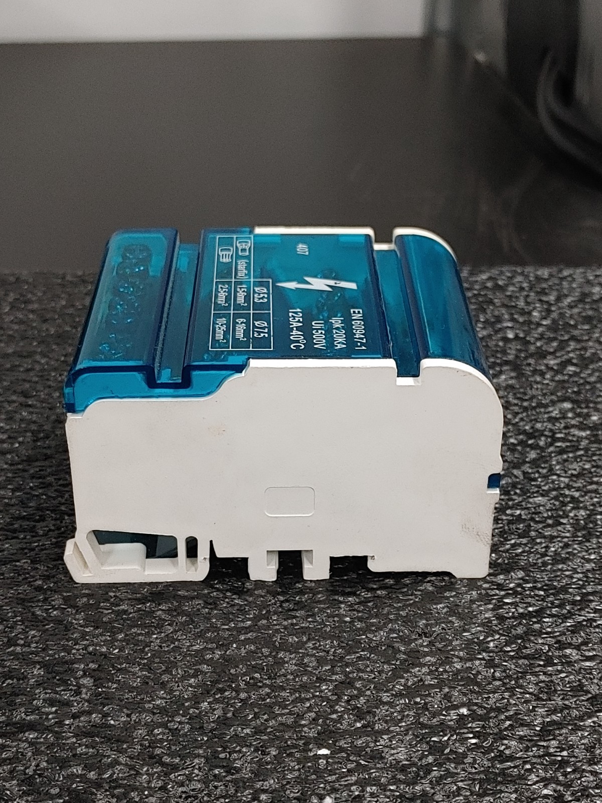 EN 60947-1 20KA Ui 500V 125A Distribution Block