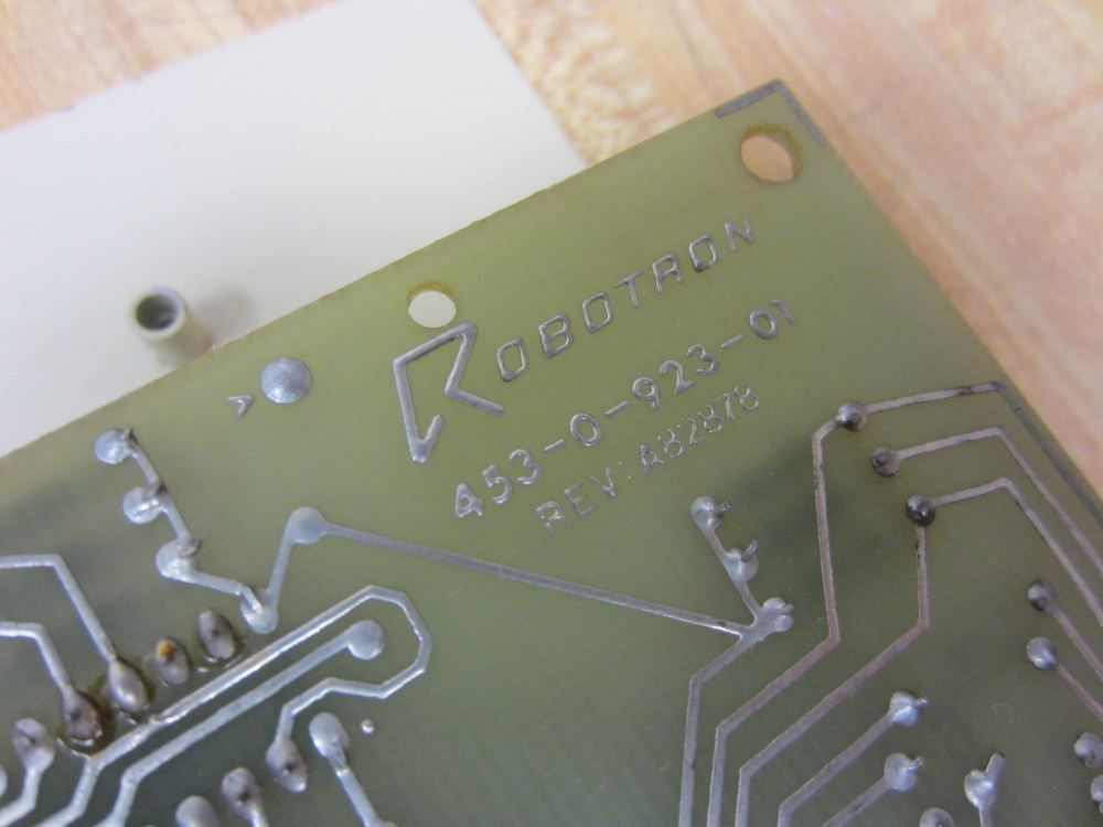 Robotron 453-0-923-01 PC Board 453092301 Broken Switches