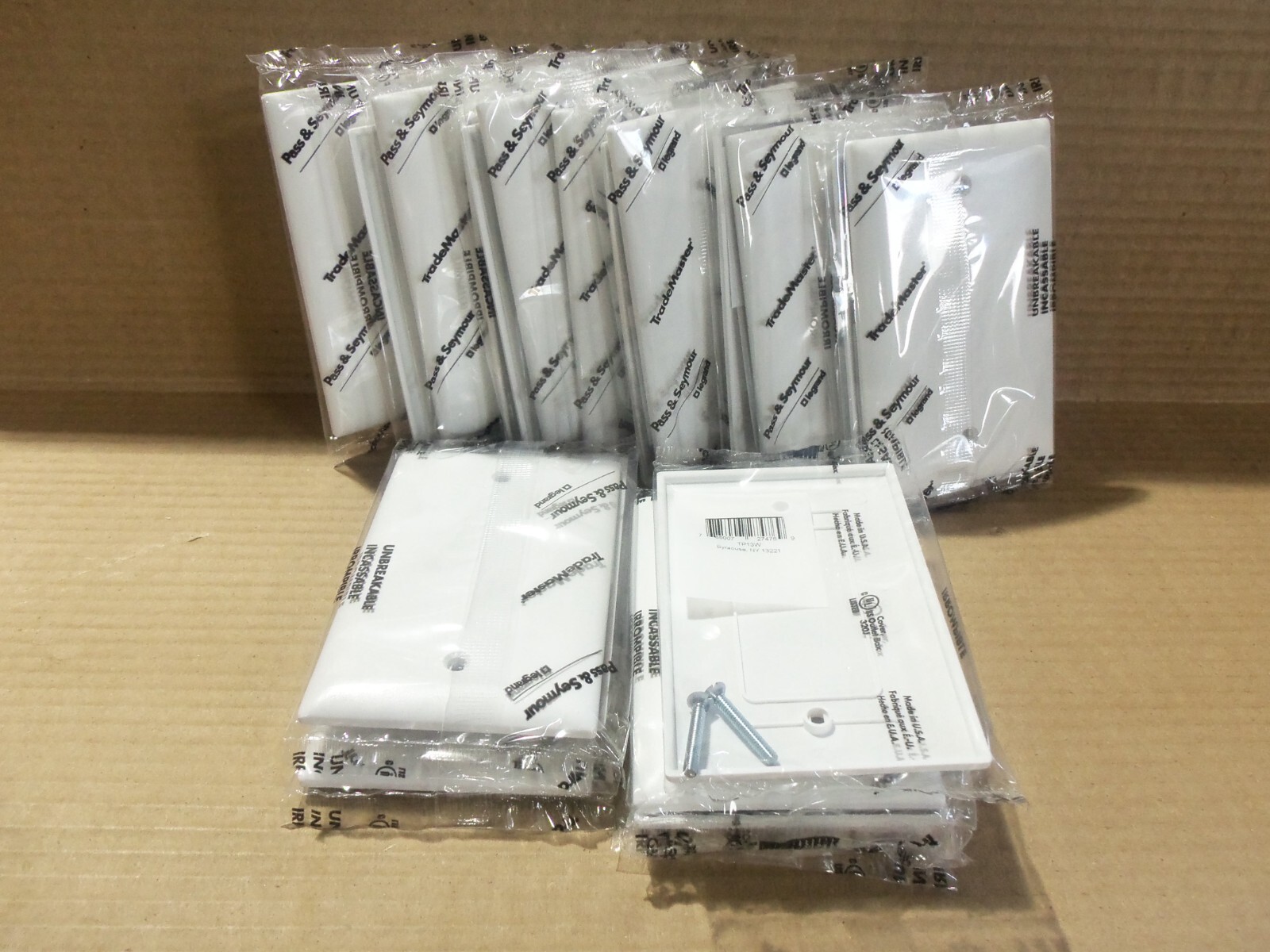 NEW LEGRAND TP13-W TRADEMASTER WALL PLATE 1 GANG BLANK BOX MOUNT WHITE QTY: 10