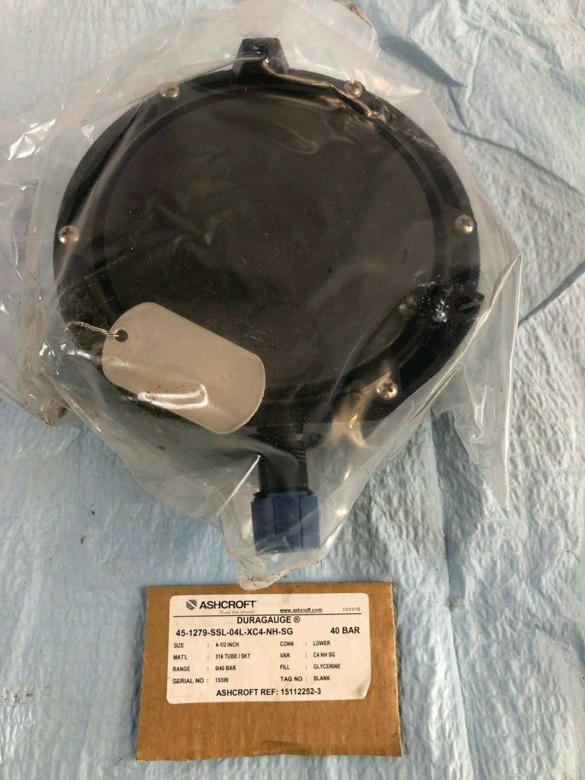 ASHCROFT 1279 DURAGAUGE Pressure Gauge. 0 – 40 Bar. Size 4-1/2in. SS Tube. USA.