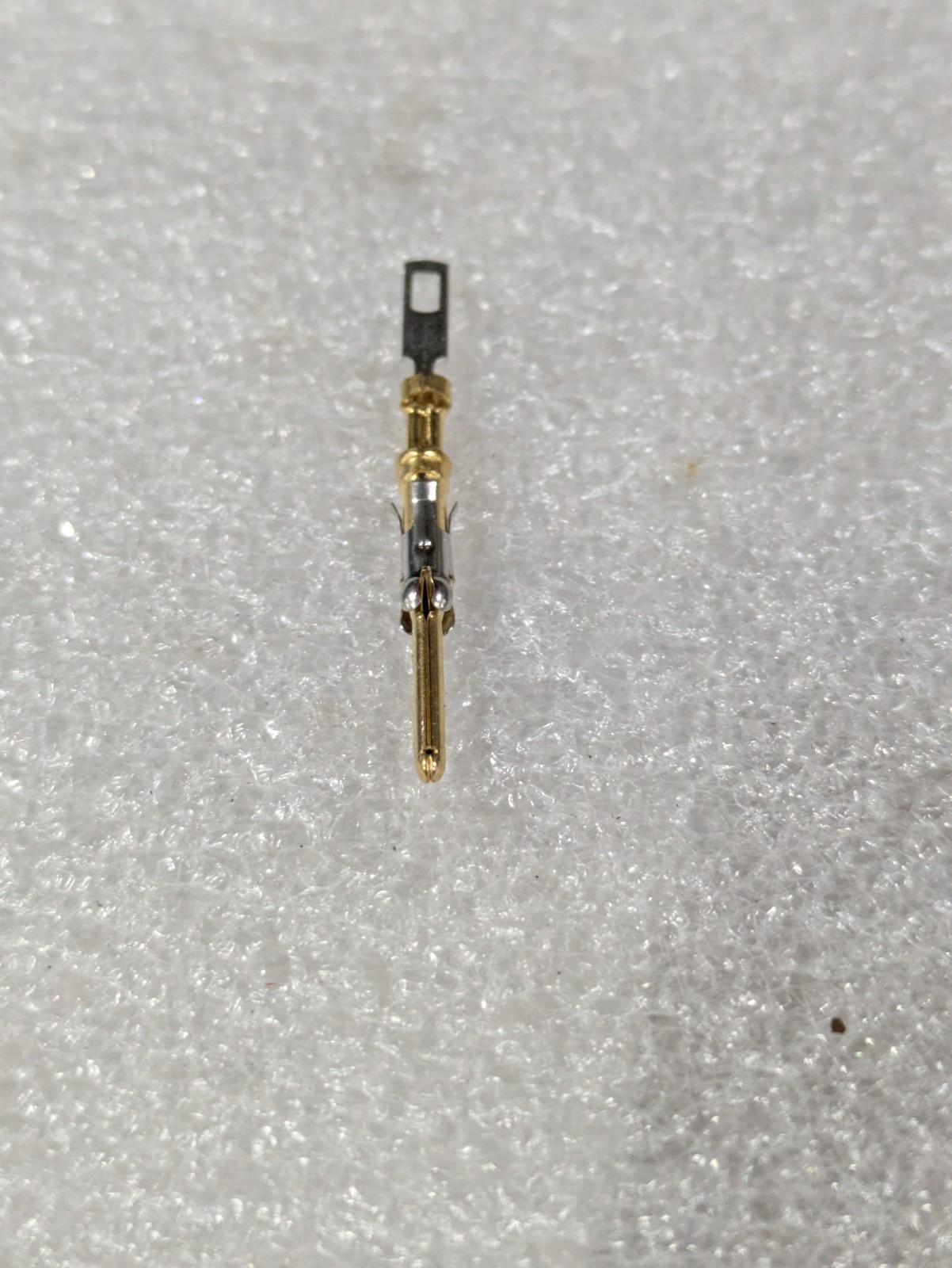 TE Connectivity 202236-7 Gold Socket Solder Eyelet Contact AMP Connector 6/order