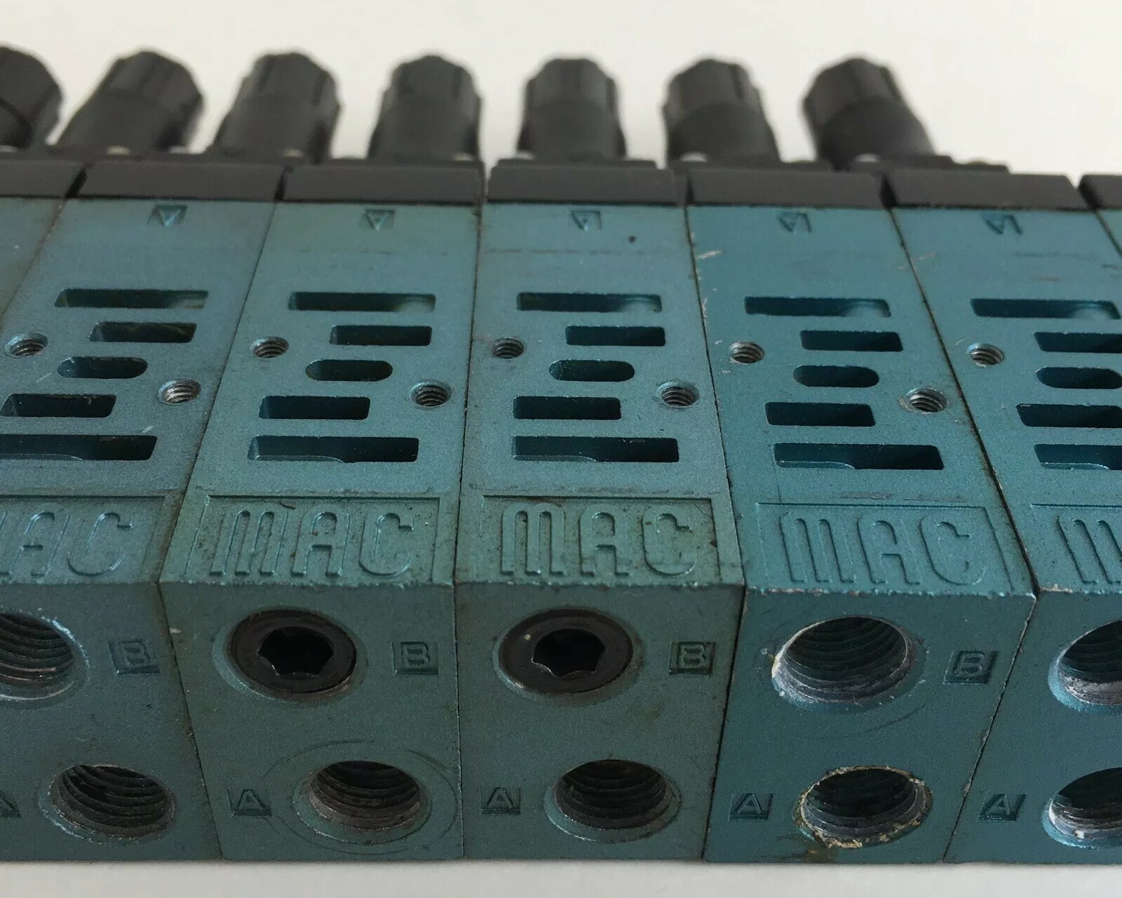 MAC *Rack Of 11* 45A-MAF-DAAA-1BA Solenoid Valve Block 6.5 Watts + *Warranty*