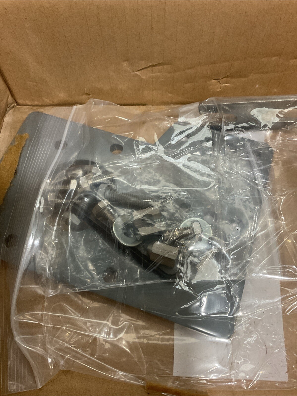 NEW FISHER CONTROLS MTG-191-89867 MOUNTING BRACKET MTG19189867