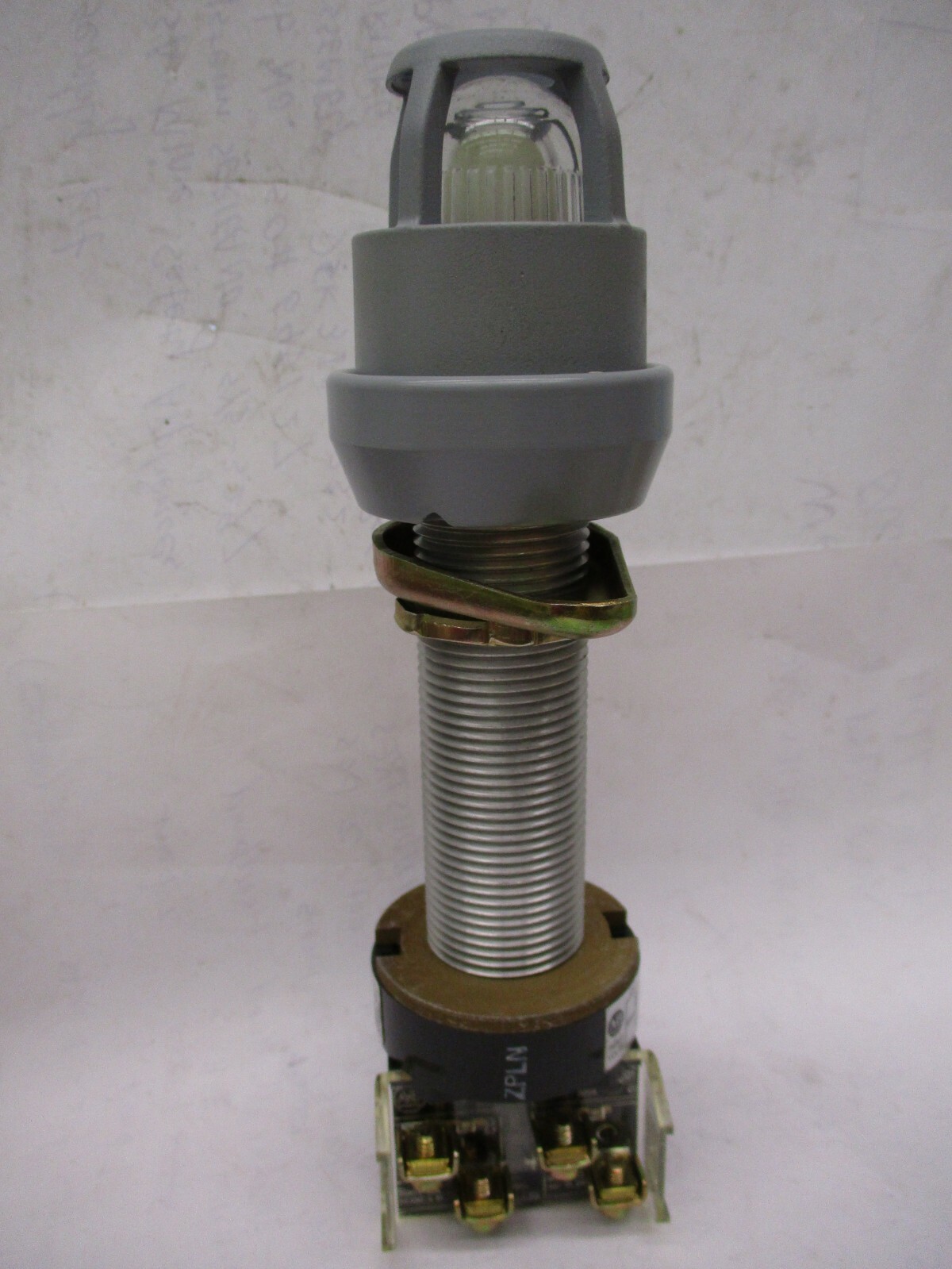 New other Allen-Bradley Push Button 800HL-PPB16 800T-XA Series D A2902DH
