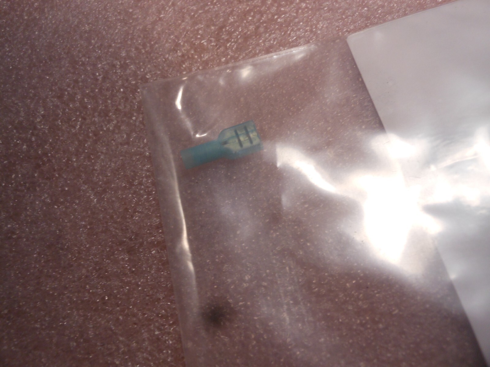 CADILLAC GAGE QUICK DISCONECT TERMINAL BLUE # 133403-2 NSN: 6150-01-488-7448