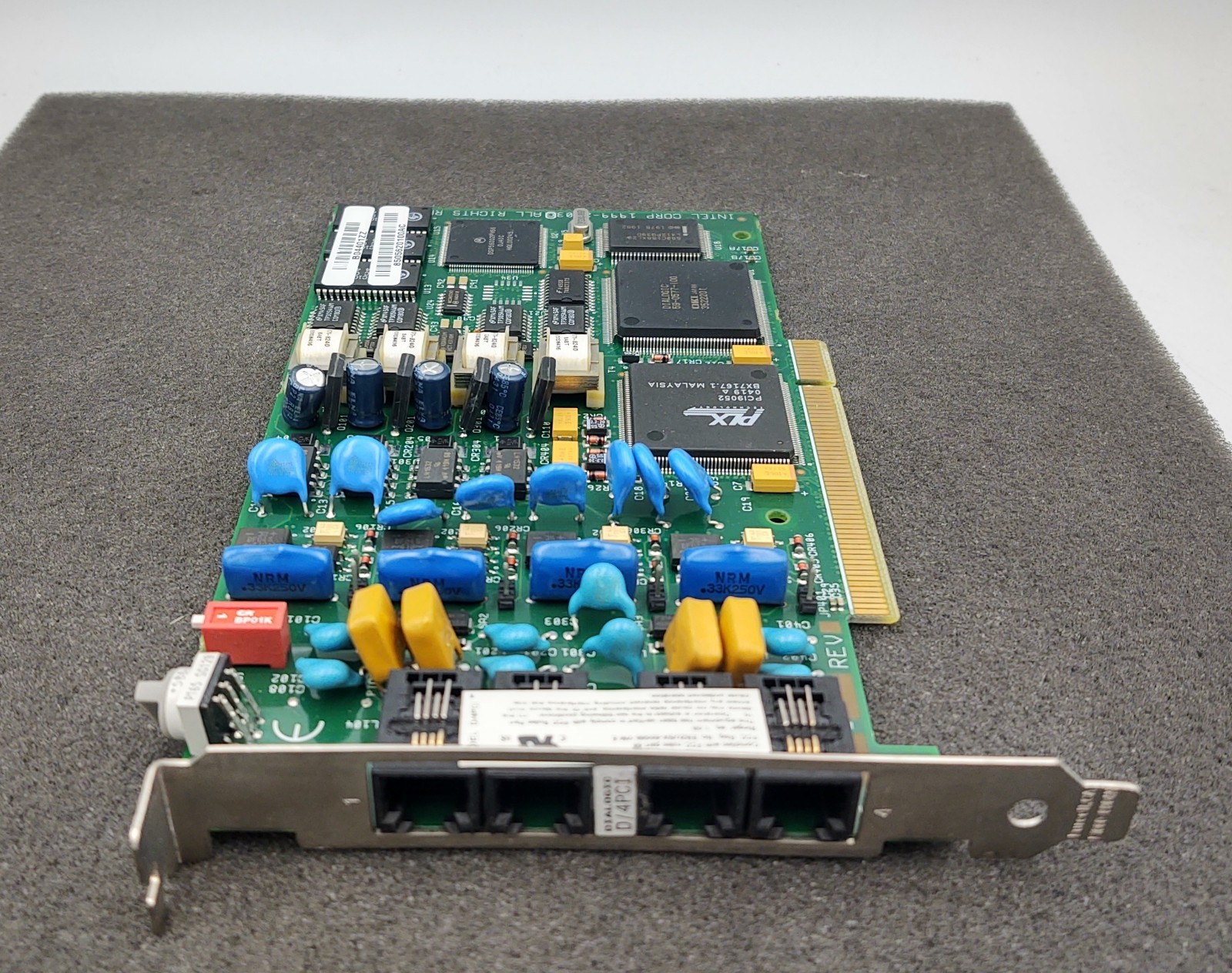 DIALOGIC CORP D/4PCI 04-2488-001 PCI CARD 83-0562-004