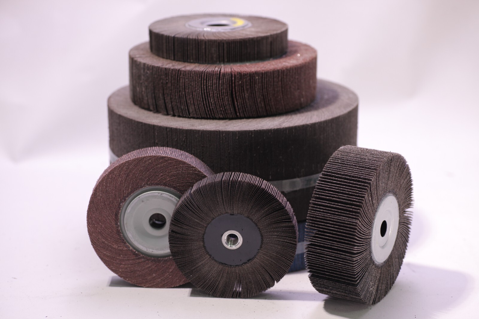 6″ x 1/2″ Flap Wheel Aluminum Oxide, Resin-Bonded Unmounted Sanding dics
