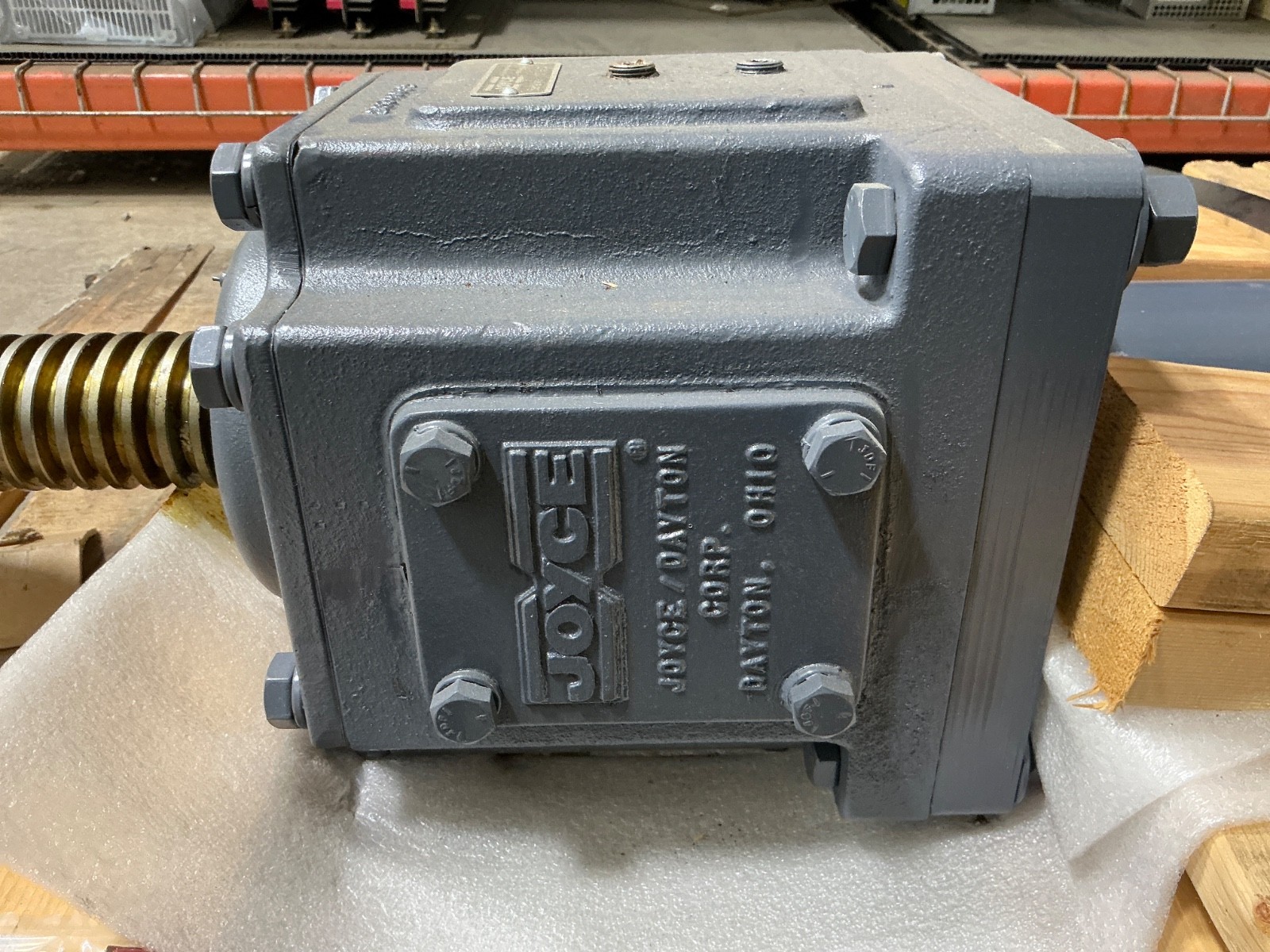 JOYCE DAYTON 0008-1AD7 WORM GEAR MACHINE SCREW JACK 1059567