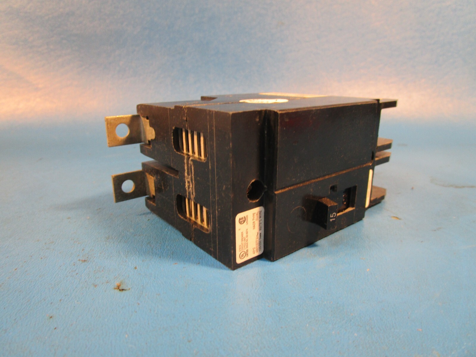 Eaton GHB2015C, Molded Case Breakers (MCCBs) GHB 2P 15A 277/480V 50/60Hz 2Ph G F