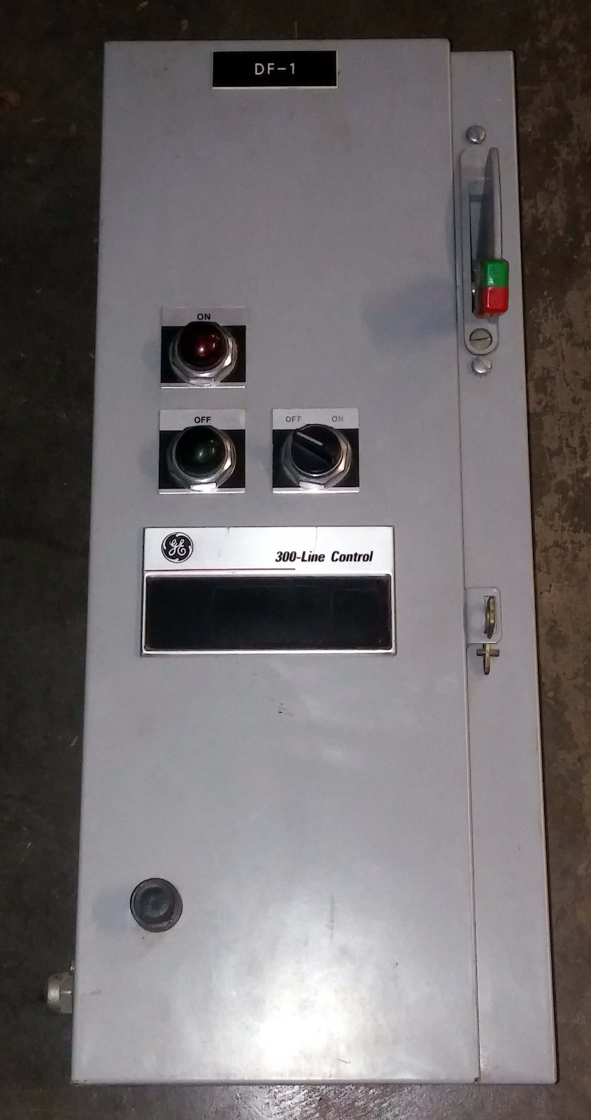 1 USED GE CR387B1**6CAHDMT 300-LINE CONTROL COMBINATION MOTOR 15A **MAKE OFFER*