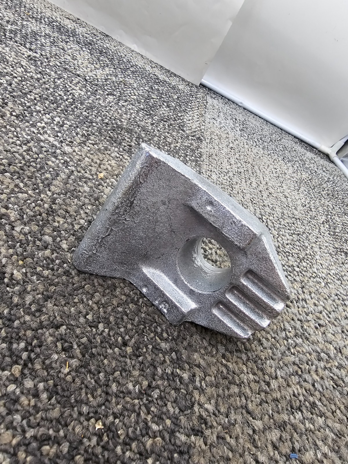Lindapter AF24 Type AF High Slip Resistant Girder Clamp – Silver Color