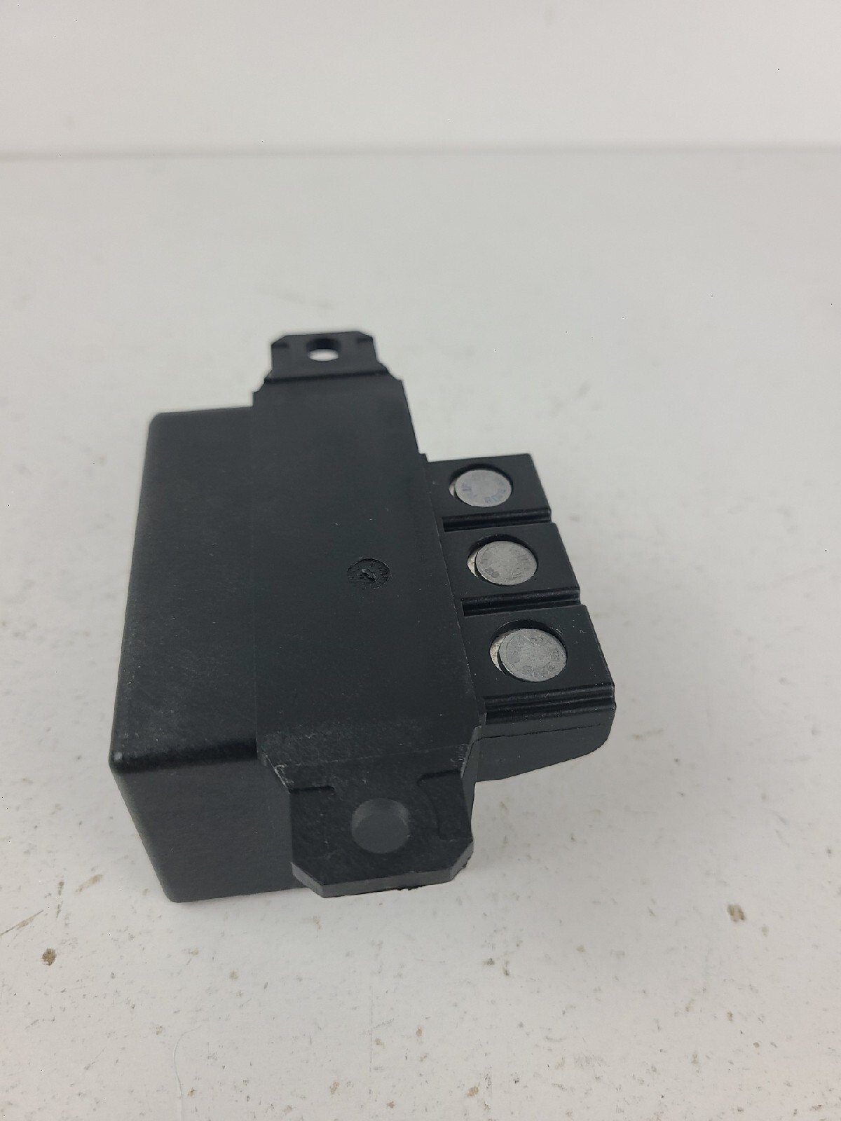TE Connectivity V23132-E2001-A200 Change Over New!