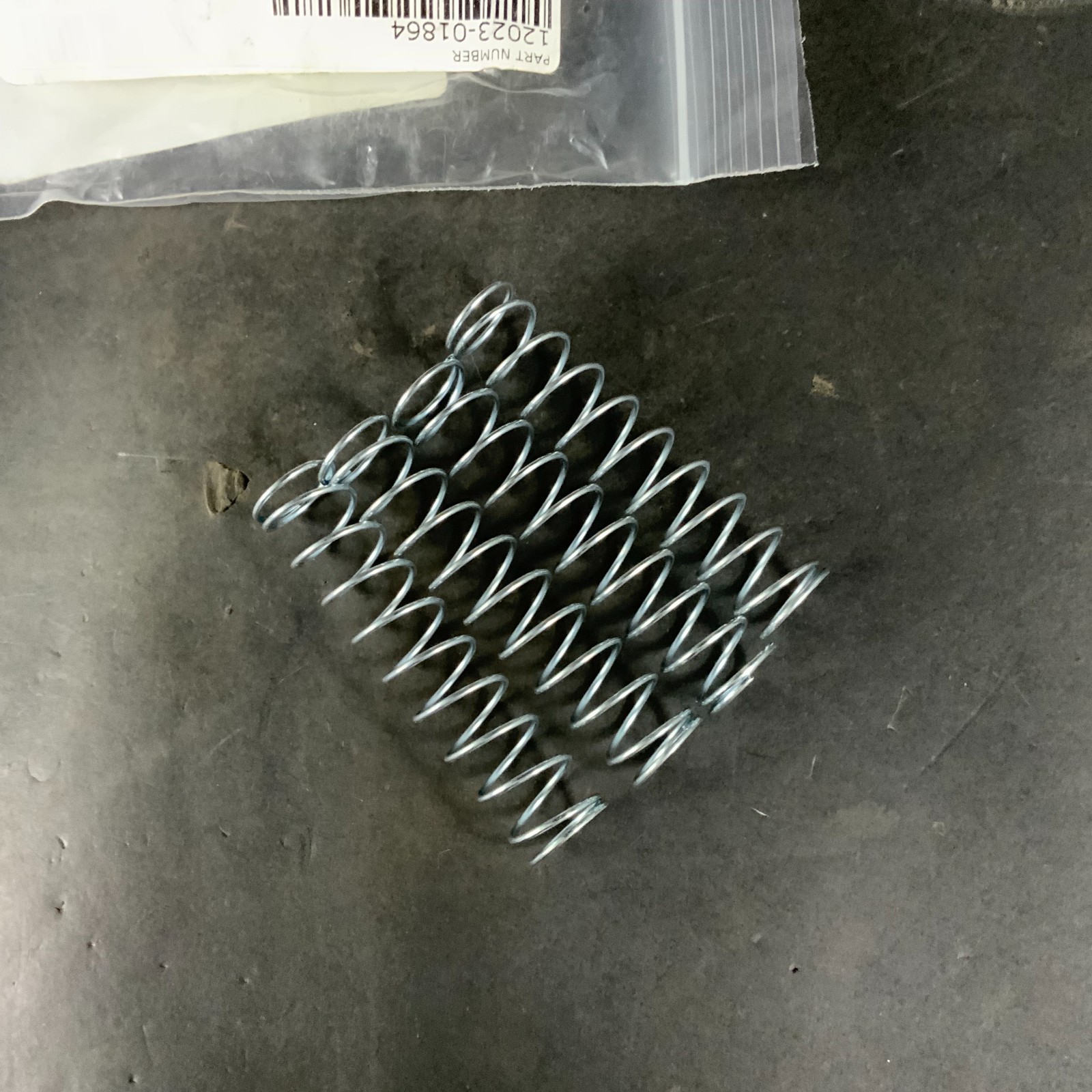 LEE SPRING LC049HJ SPRING COMPRESSION – QTY 4 ($20 OBO)