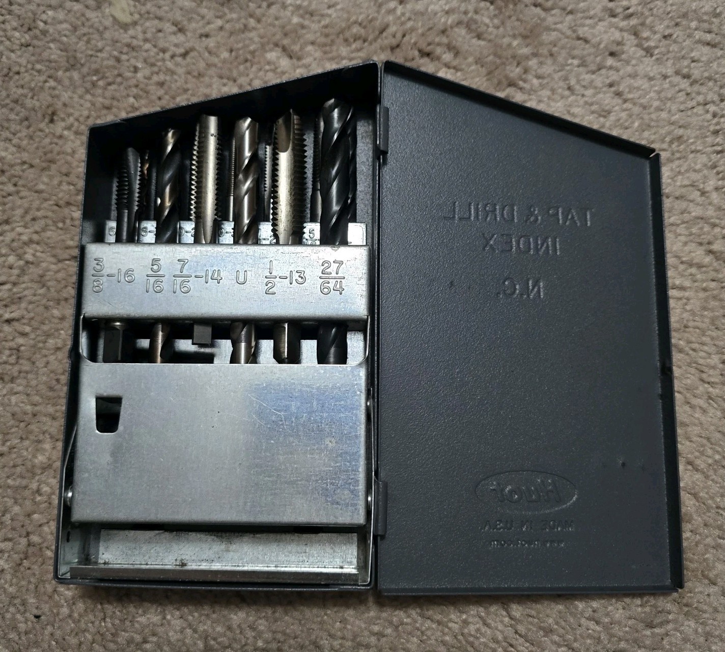 Huot 12600 Steel #6-32 to 1/2-13 UNC Tap Storage 4″ W x 7″ D x 1-1/4″ H