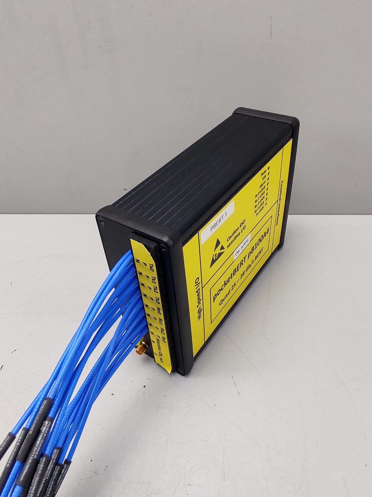 pocketBert pB100A4 Quad 25-28 Gb/s BERT Test equipment Quad 24-30 Gb/s
