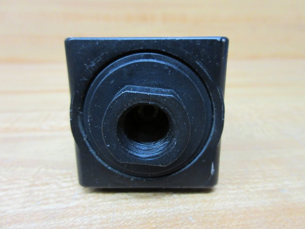 Bosch 0 821 300 922 Control Valve 0821300922