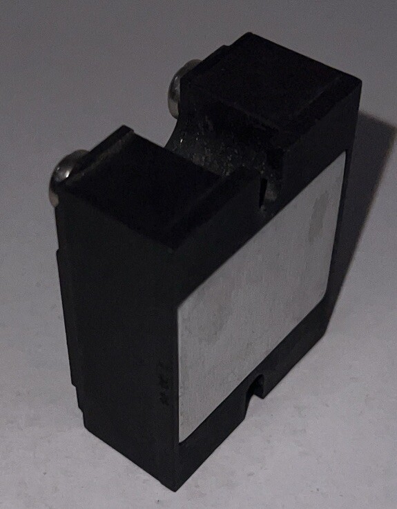 ELECTROMATIC RB4425HA08 SOLID STATE RELAY 440V 25A NEW