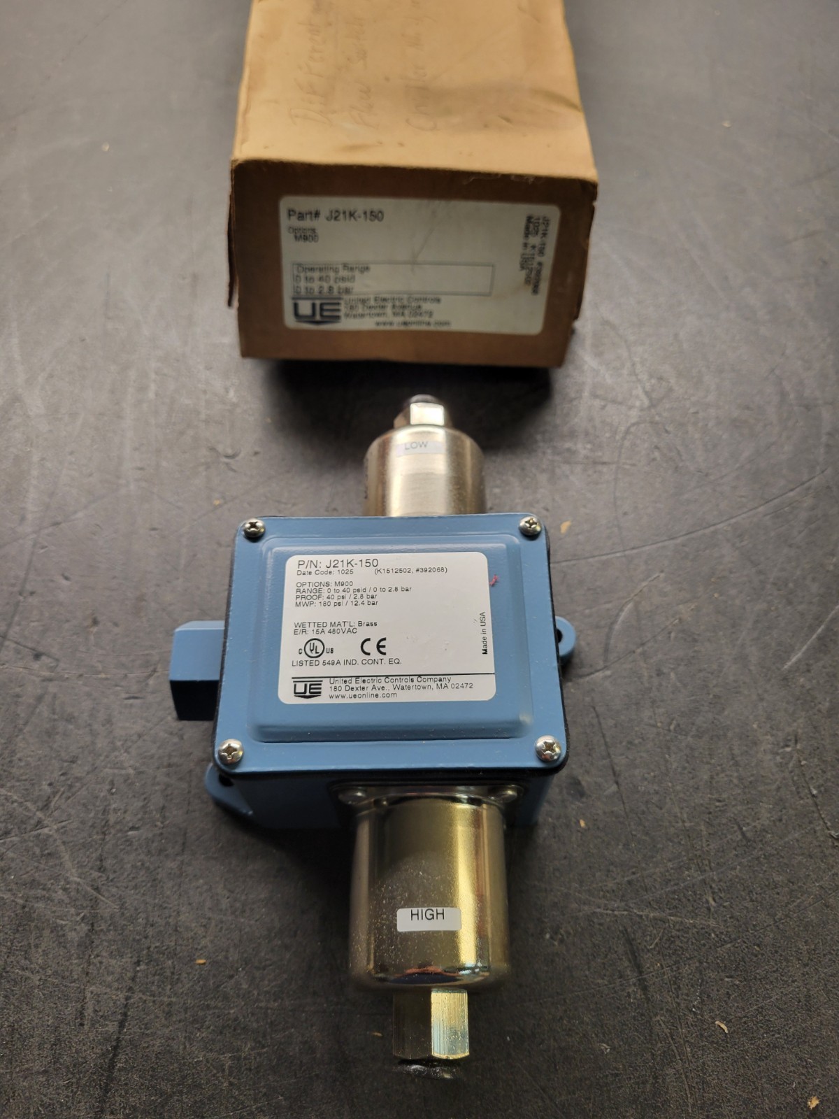 United Electric Controls J21K-150 Pressure Switch.