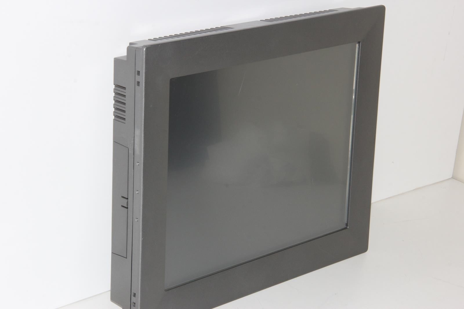 ADVANTECH TPC-1570H Touch Panel Industrial Computer