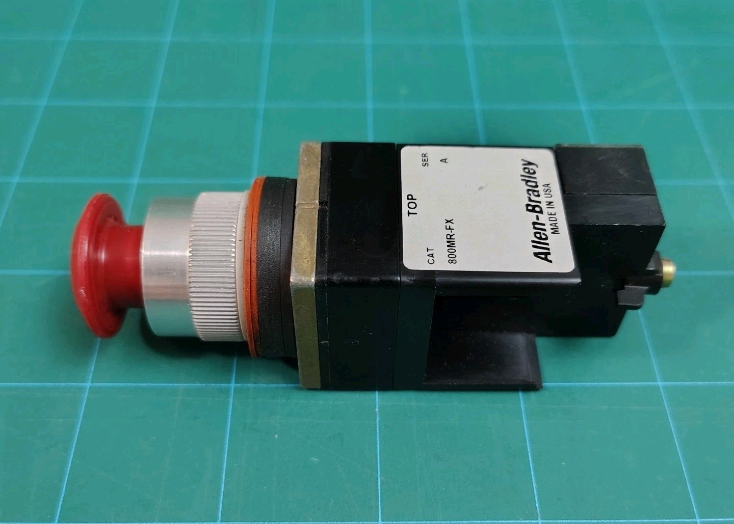 Allen Bradley 800MR-FX Emergency E-Stop Red Cap Push Pull Button w/ Contacts