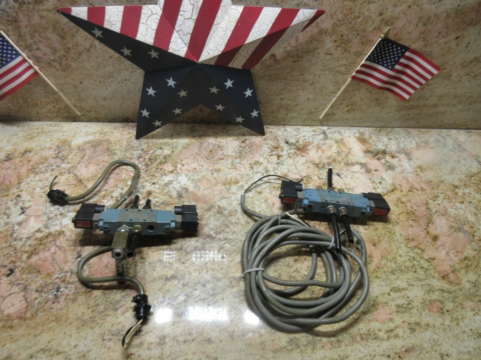 SHRADER BELLOWS VALVE MAZAK H-400 850 M P6VA 60HZ 850 MIP 850MP 850MIP EACH 1