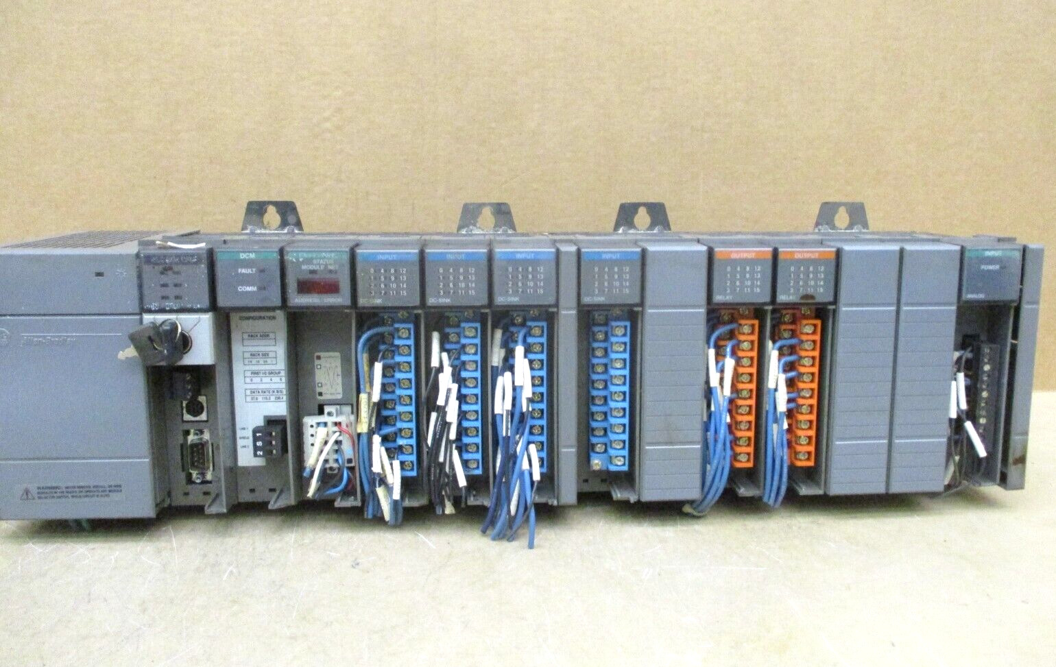 Allen-Bradley SLC 500 1746-P3 SLC 5/04 CPU 1747-L541 1747-DCM 1747-SDN 48681GN