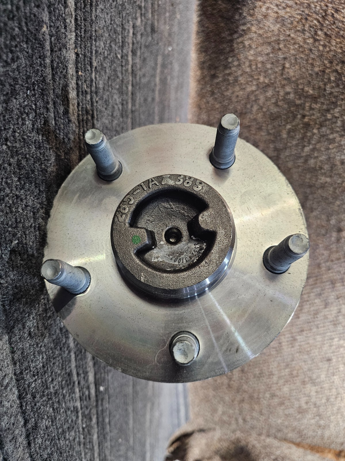 Rear Axle Shaft 285-1A X 388 -5 Lug Hub Raised Center 4 Stud Axle Mount ABS Ring
