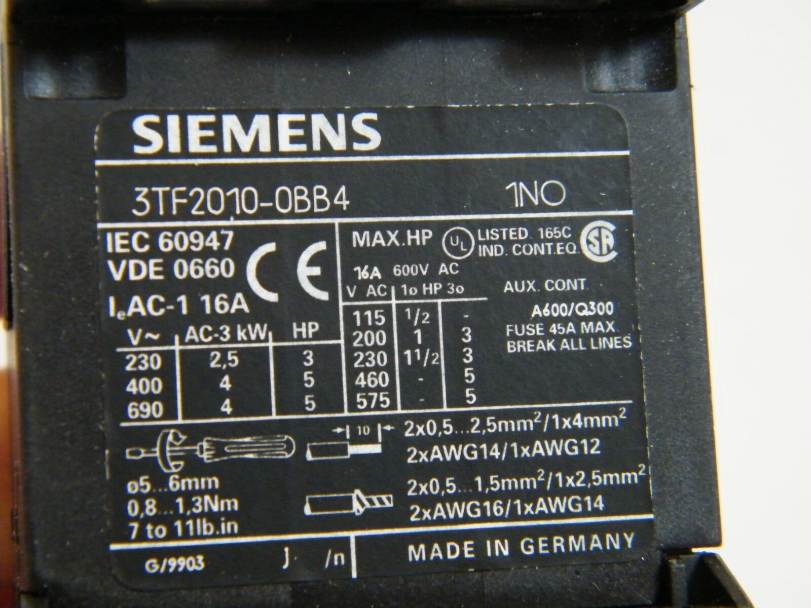 NEW! SIEMENS CONTACTOR, AC-3, 4 KW, 400 V, DC 24V, 3TF20 10-0BB4