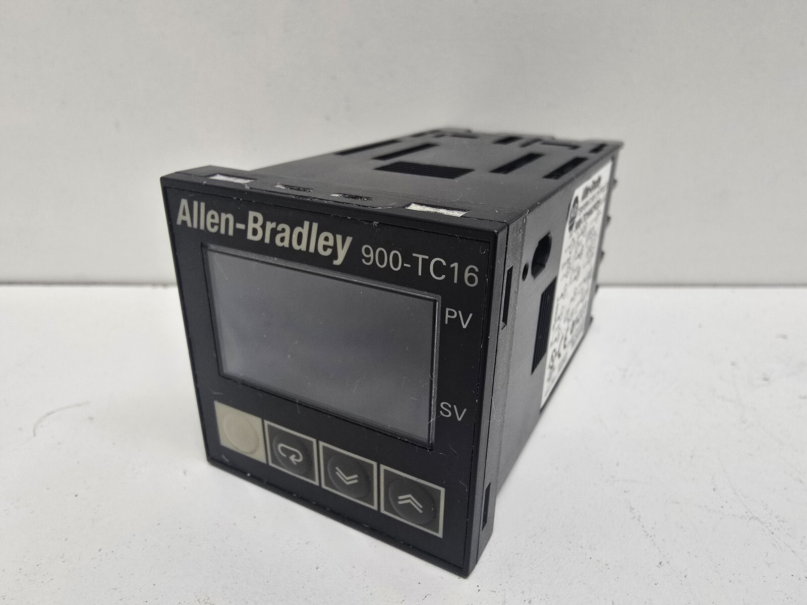 GOOD USED! ALLEN-BRADLEY SER. A TEMPERATURE CONTROLLER 900-TC16ACPZ25