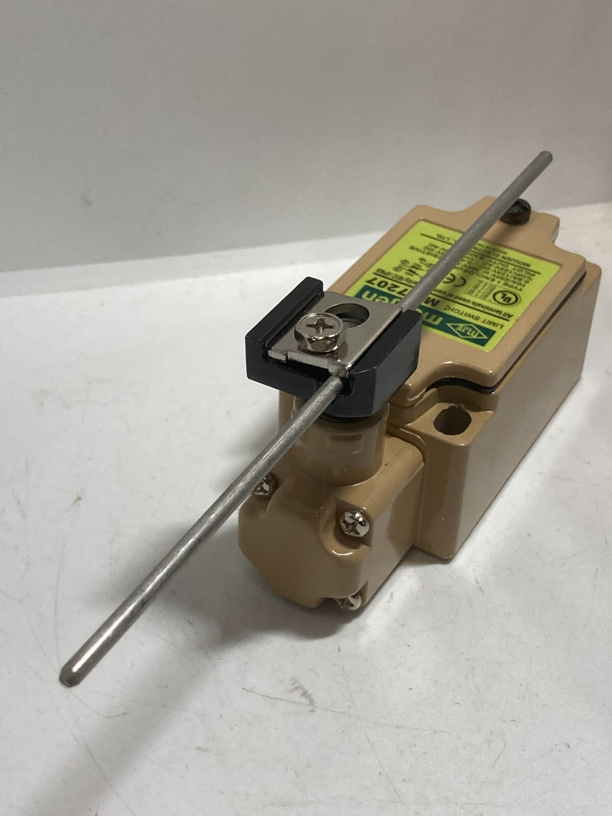 MOUJEN MJ-7207 LIMIT SWITCH TYPE 10A 250/300V ADJ ROD LEVER 1NO/1NC NNB