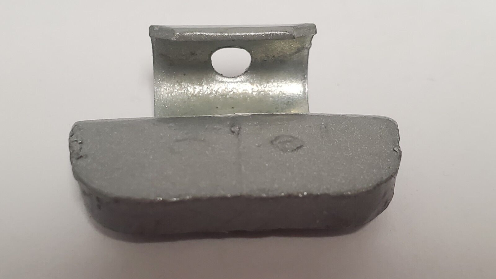 PERFECT EQUIPMENT FN020 LEADS WHEEL BALANCE WEIGHT PK25 10CM X 10CM X 6CM