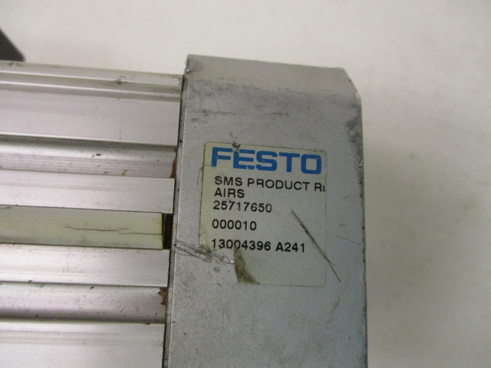 Festo SMS AIRS 25717650 13004396 DGPI-32-360-PPV-AF-GK-AU A1776ELL