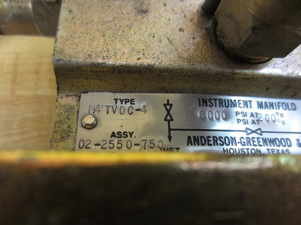 Anderson-Greenwood & M4TVDC-4 Valve Manifold 2-2550-750