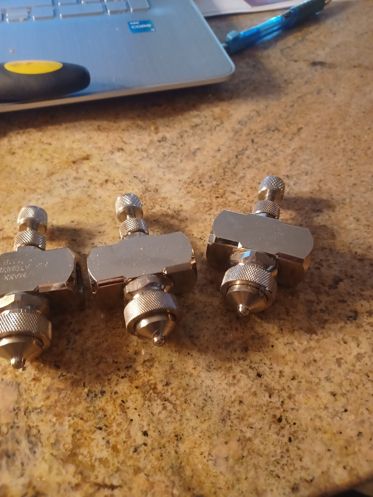 3 MAXX Atomizing Nozzle Stainless 1/4″ JJB Adjustable Misting
