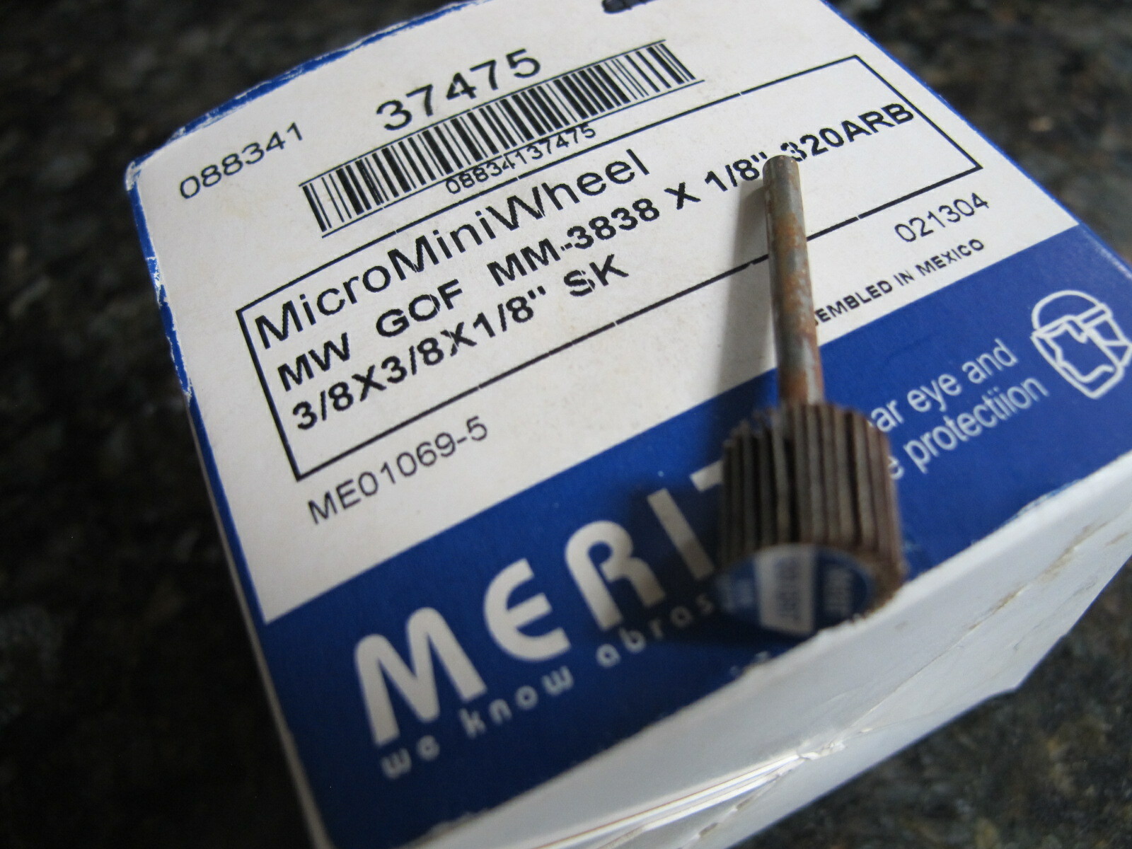 MERIT 08834137475 Flap mount MICROMINI Wheel AO 3/8×3/8×1/8 Abrasive Oxide 1pc
