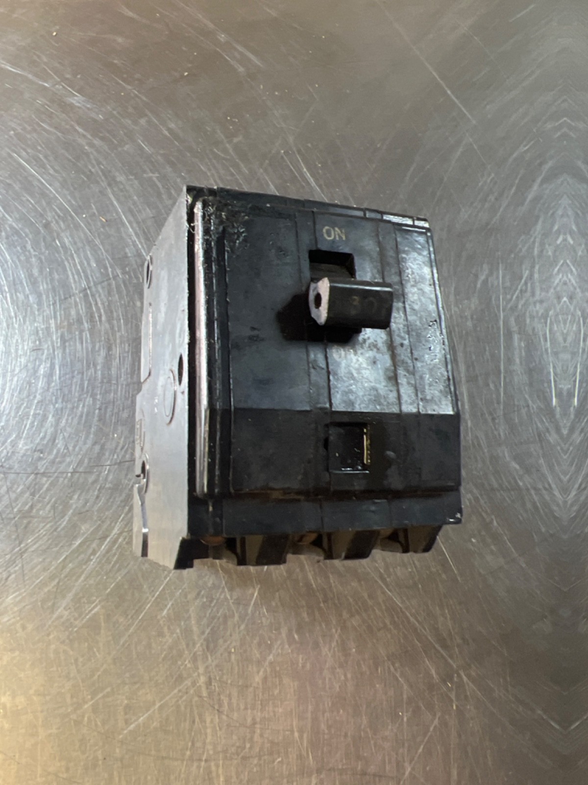 Square D 30A 3-Pole Circuit Breaker HK-57 *FREE SHIPPING*