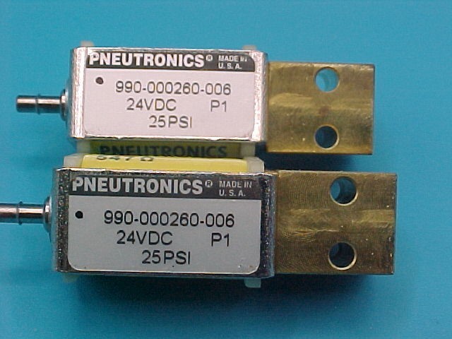 lot of 2 PNEUTRONICS PNEUMATIC SOLENOID 24VDC 25PSI 547 990-000260-006 MA