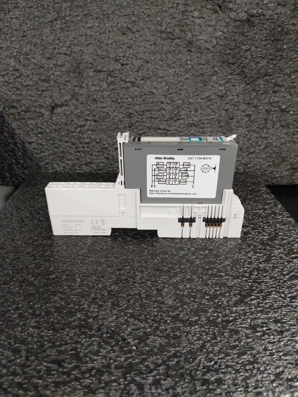 ALLEN BRADLEY 1734-8CFG POINT I/O 8 Point Combination Module with Terminal Base