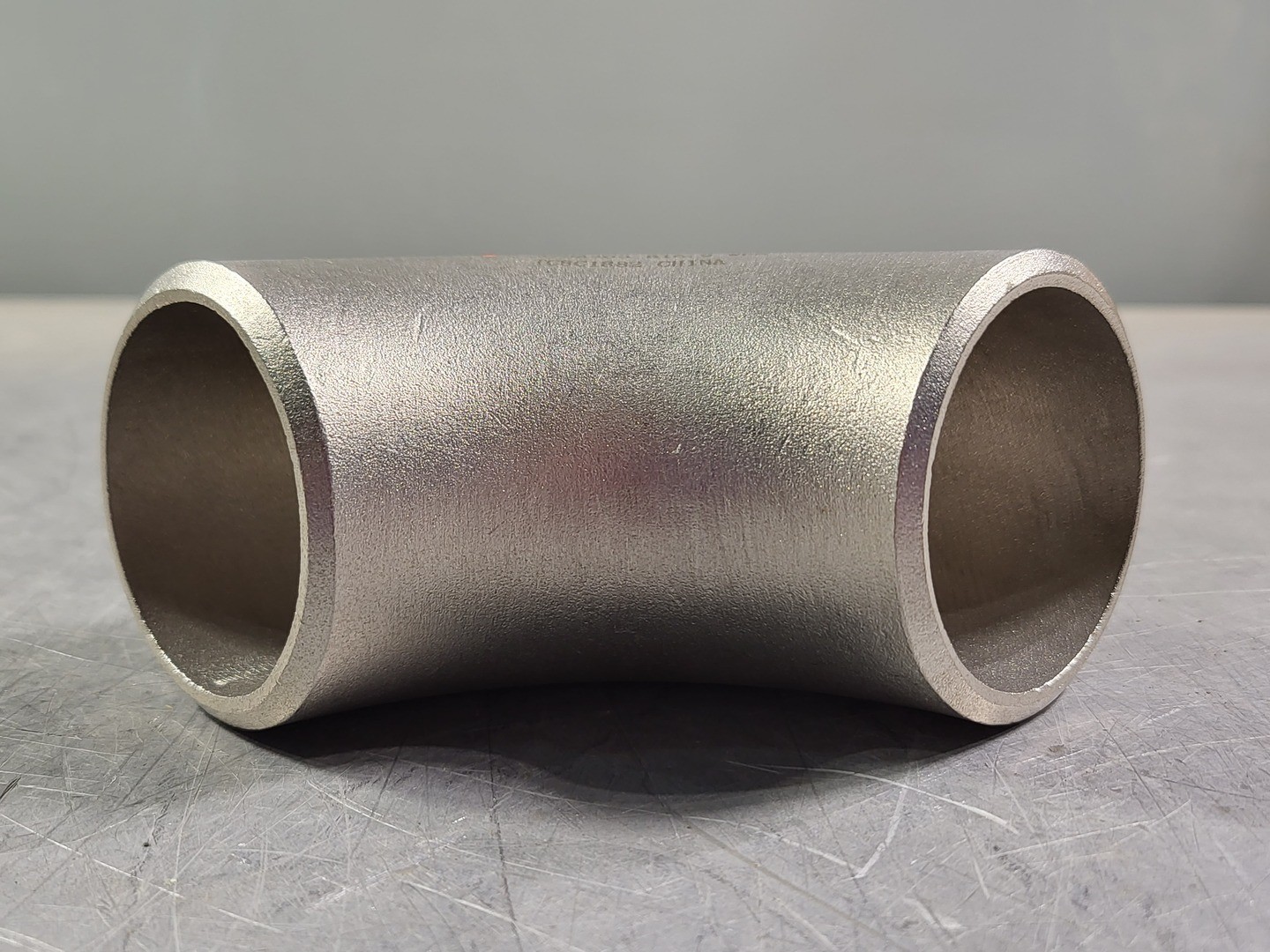 SURPLUS NEW TOPPER 2″ 90 Deg Buttweld Elbow SCH STD WP304/304L A/SA403 B16.9