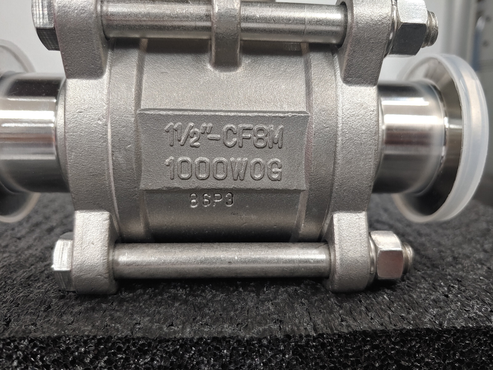 DIXON 1 1/2″-CF8M 1000WOG Stainless Steel Ball Valve