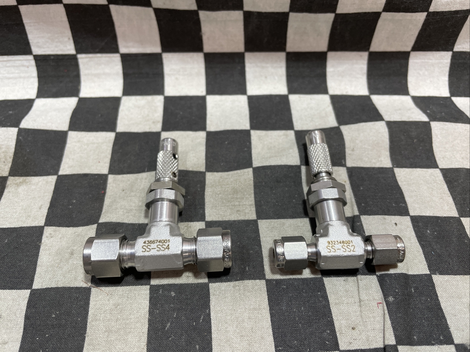 SWAGELOK Medium Flow Metering Valve, SS-SS2 & SS-SS4, LOT OF 2, SHIPSAMEDAY #F9C