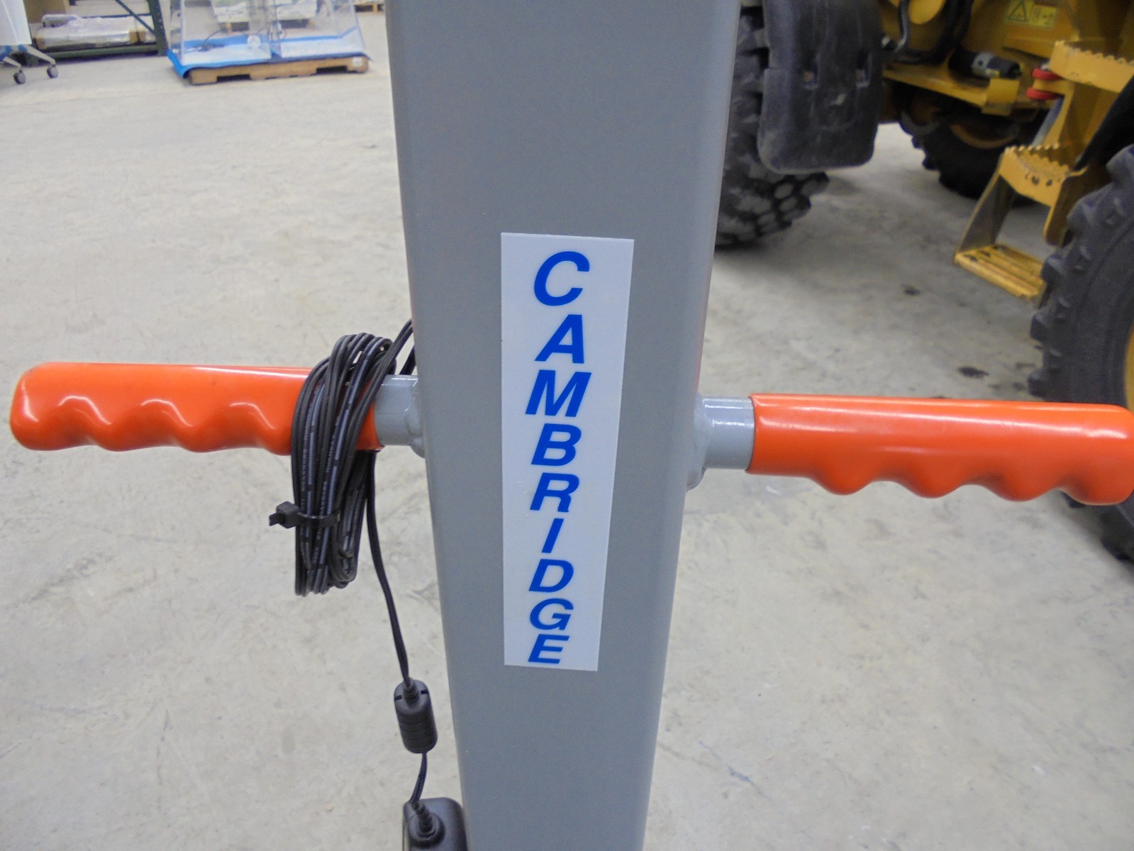 Cambridge ScaleWorks CSW-10AT Pedestal Scale 18” X 24” Platform 500LB