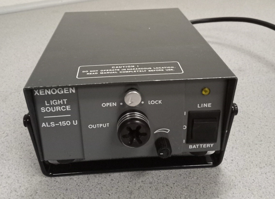 XENOGEN LIGHT SOURCE ALS-150 U 115/230VAC 400Hz 150 WATTS ALS150U W/Power Cord